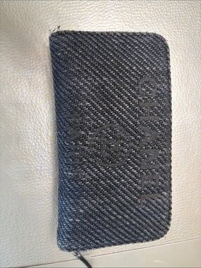 CHANEL BLACK CC LOGO ZIP AROUND WALLET CARD HOLDER SERIAL 30322479